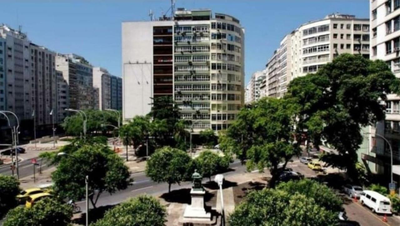 Copacabana rua tranquila e arborizada perto de tudo Posto 2 Río de Janeiro Exterior foto